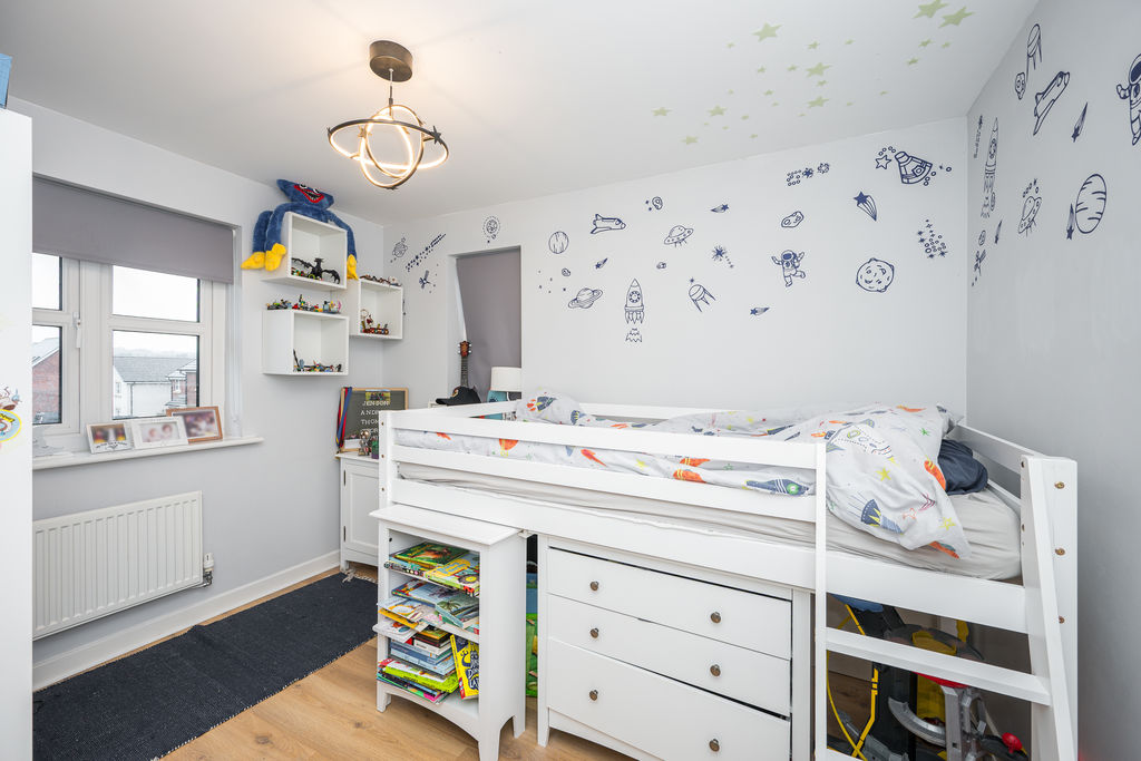 Bedroom- click for photo gallery